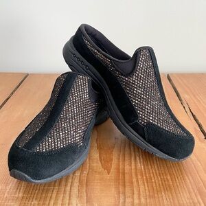Easy Spirit ‘Traveltime’ Black Suede & Bronze Glitter Slip On Shoes Size 7.5 W